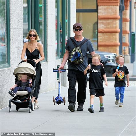 sam worthington kinder|Lara Worthington shares rare photo of her kids 